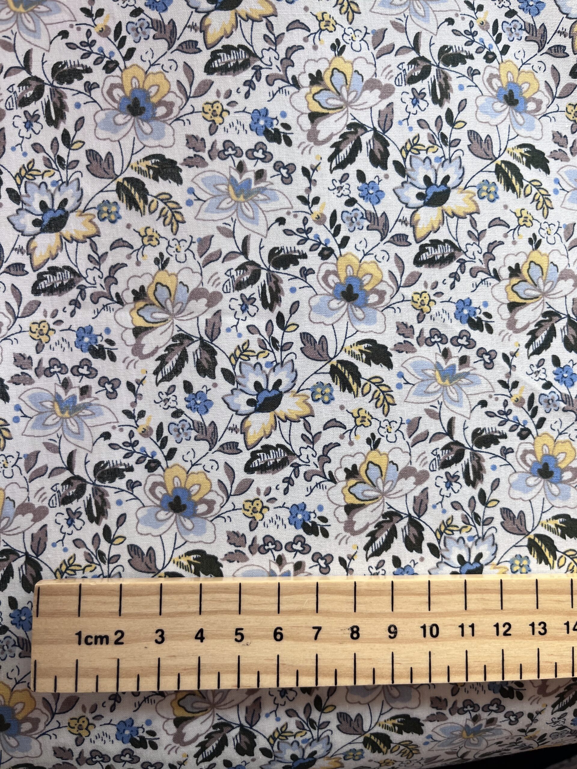 Small Flowers 100% Cotton Print - Image 2